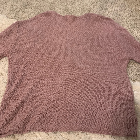 Urban Outfitters Sweater - Picture 5 of 5